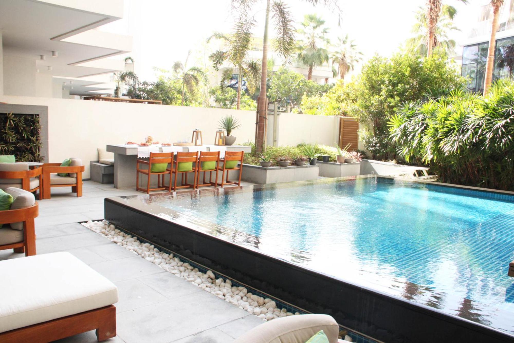 Private Pool Apt. Five Palm Jumeirah Up To 6guest