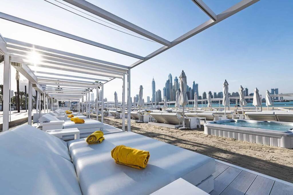 Private Pool Apt. Five Palm Jumeirah Up To 6guest Apartment Dubai