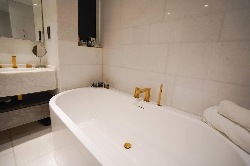 Apartment Private Pool Apt. Five Palm Jumeirah Up To 6guest *
