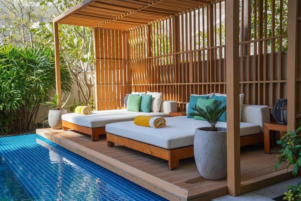 Private Pool Apt. Five Palm Jumeirah Up To 6guest * Dubai
